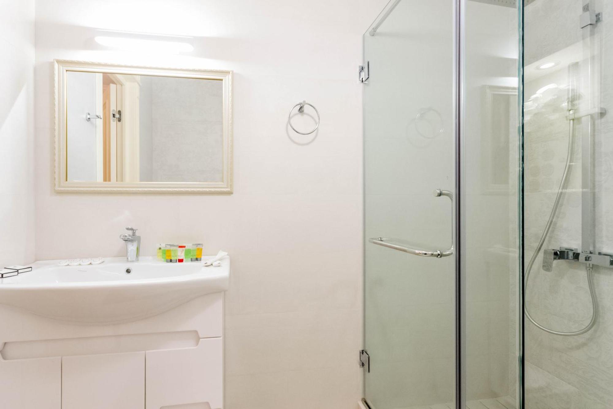 Central Comfort Place L ティビリシ エクステリア 写真